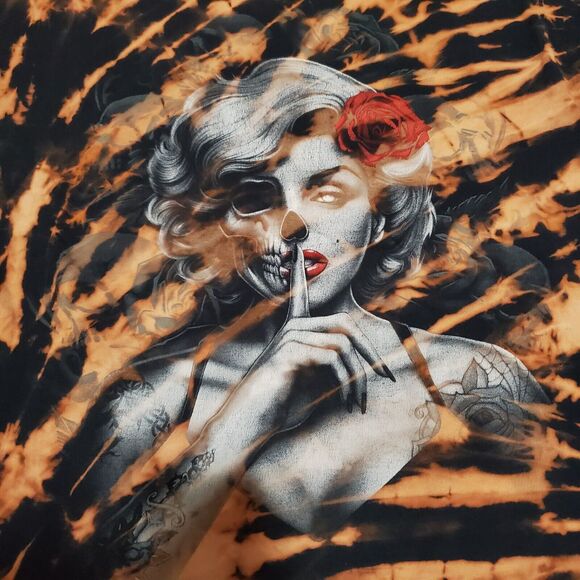 Marilyn Monroe Rose Skull Reverse Tye Dye Shirt Size Medium Hand Tye Dyed - Picture 3 of 3